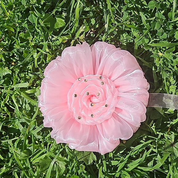 Hand Crafted Prom Corsage Flower with Graduation Card - Picture 5 of 17